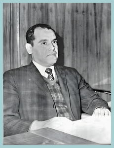 [0004]Dean-Handasa 1967-72